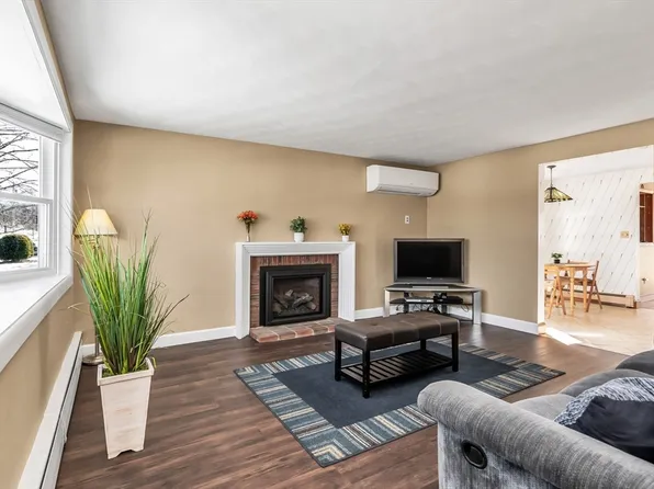 45 Nancy Ave, Peabody, MA 01960