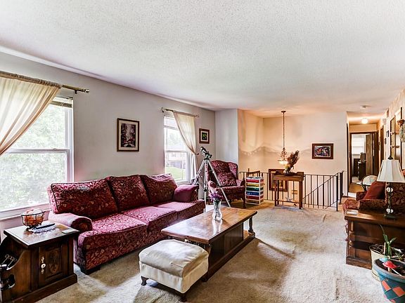 3rd image of 708 Dover Ave