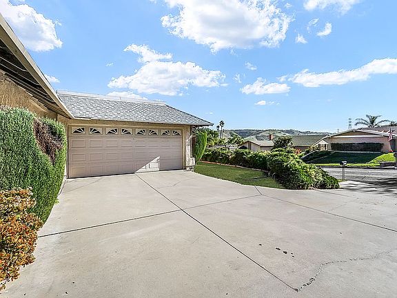 5th image of 17743 Contra Costa Dr