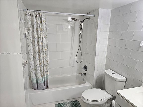 3rd image of 1800 NW 24th Ave APT 517