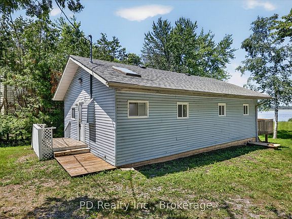 4th image of 35 Westview Dr