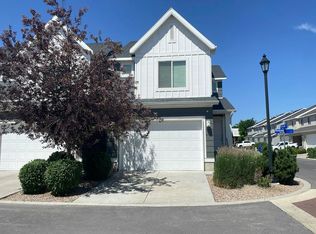 571 S Windsong Ln, Saratoga Springs, UT 84045