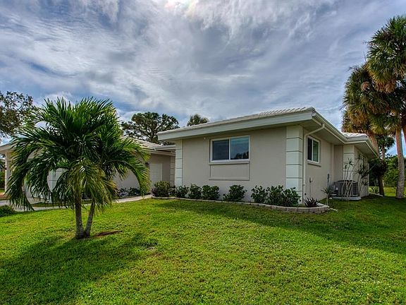 4th image of 320 Dante Dr #320