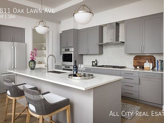 2nd image of 3811 Oak Lawn Ave