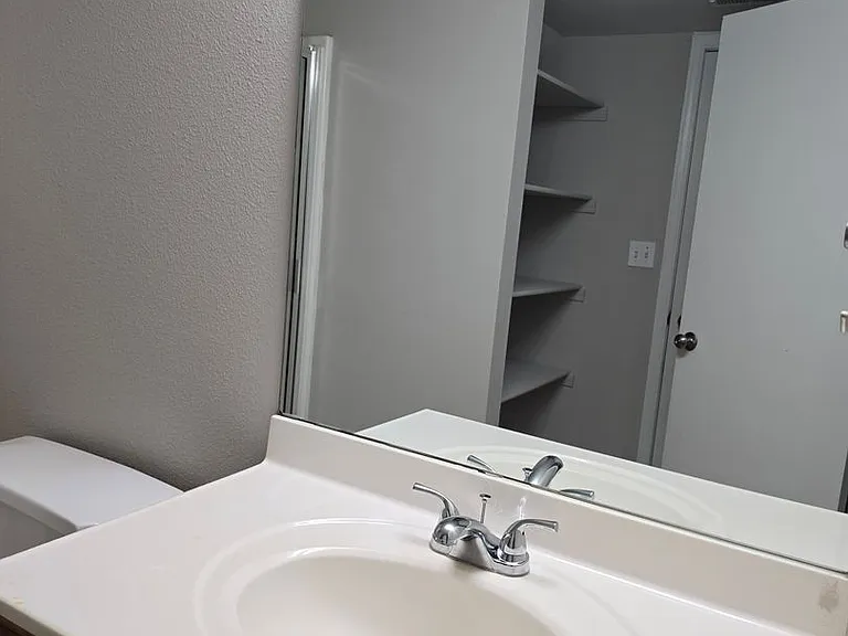 1505 Greensboro Dr — Photo 19