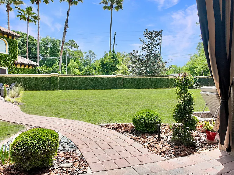 101 Philippe Ct — Photo 10