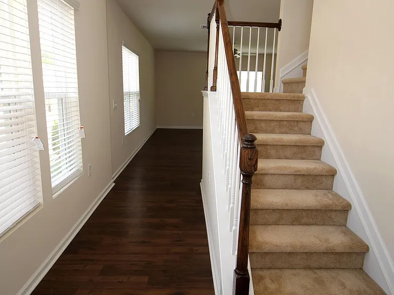 1212 Nightshade Dr — Photo 2