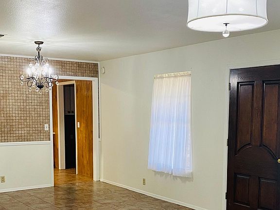2nd image of 610 S Collegiate Dr