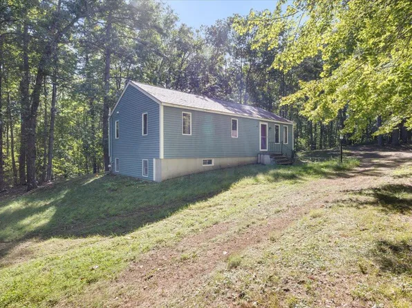 4 Overlook Circle, Limerick, ME 04048