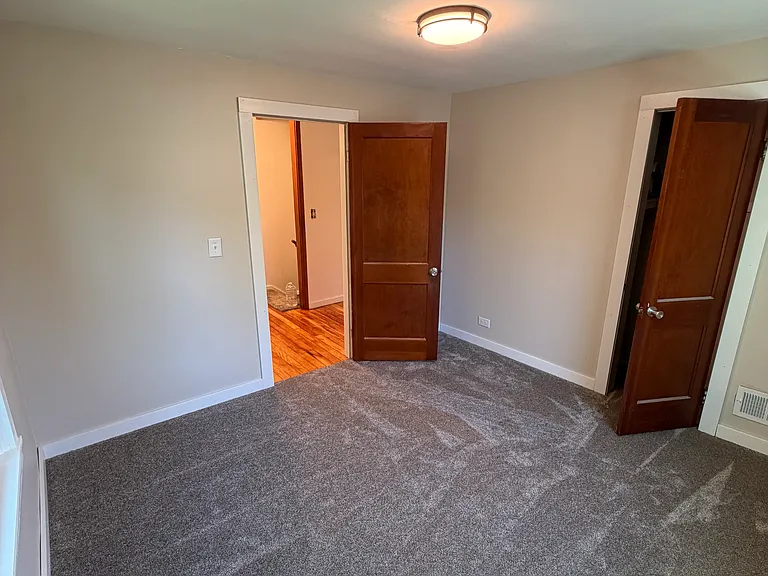 705 N Trumbull St #2 — Photo 5