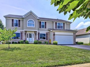 79 Raven Dr, Aurora, IL 60506