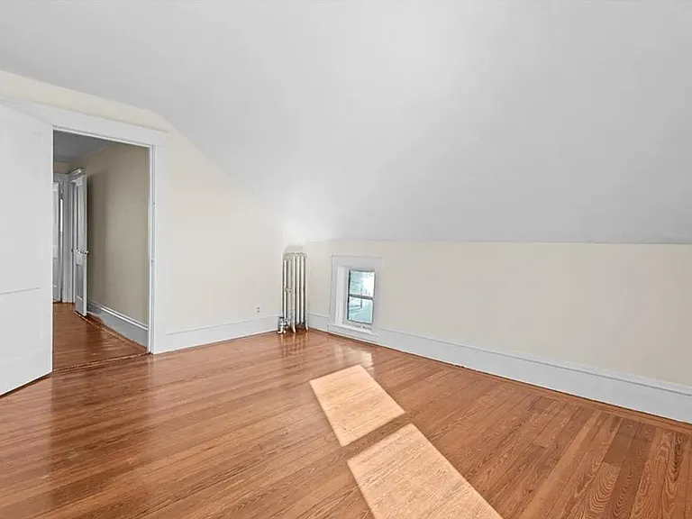 61 Armington St — Photo 10