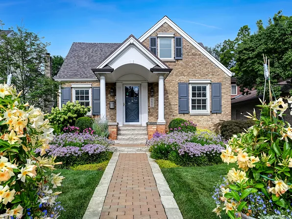 4622 Gilbert Ave, Western Springs, IL 60558