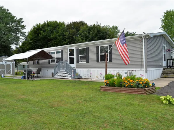 66 Prestige Dr, Clifton Springs, NY 14432