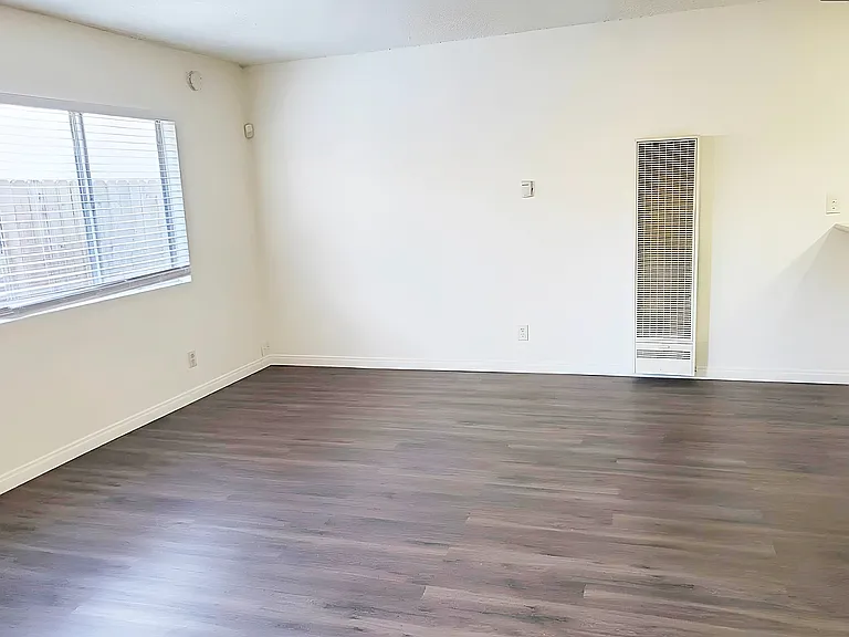 2025 Sepulveda Blvd #7 — Photo 16