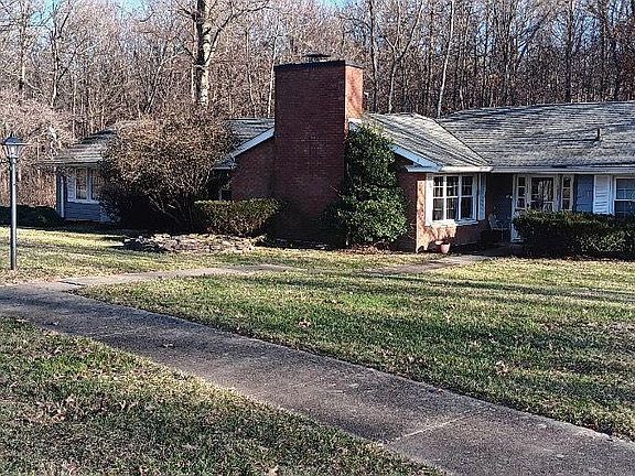 3rd image of 21 Joywood Dr