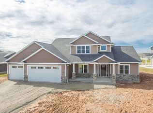 2153 Rowling Rd, De Pere, WI 54115