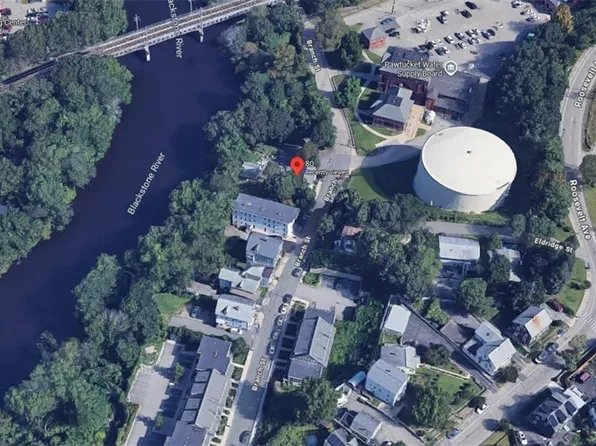 80 Branch St, Pawtucket, RI 02860
