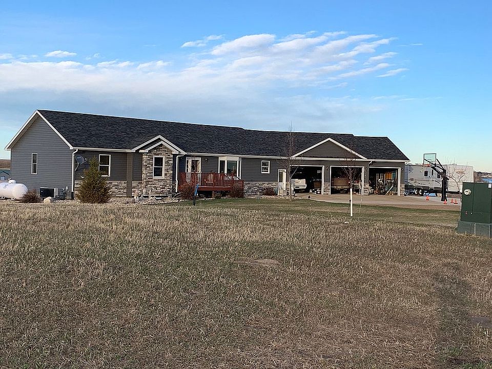 1st image of 104 Round Lake Hills Dr