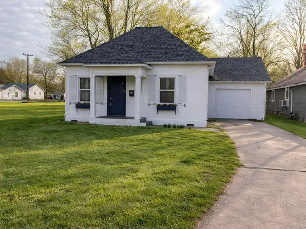 826 J St NW, Miami, OK 74354