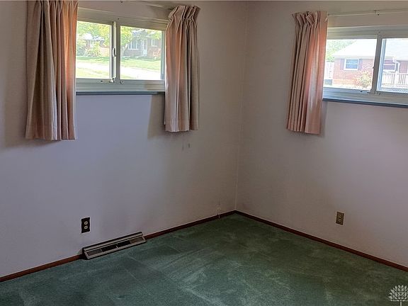 3rd image of 2605 Flesher Ave