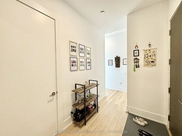 39 Roehampton Ave #4603 — Photo 29