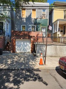 25-30 36th Street, Long Island City, NY, 11103