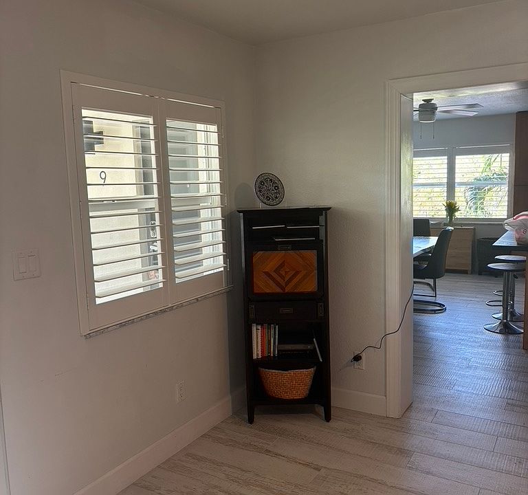 More entry space for bright, airy feel