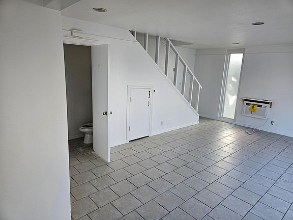 2nd image of 16613 Townhouse Dr