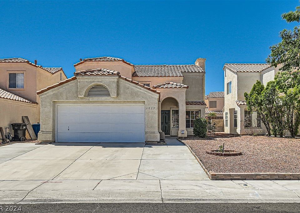 1st image of 1915 La Villa Dr