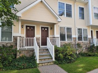 85 Camp Ave APT 2C, Stamford, CT 06907
