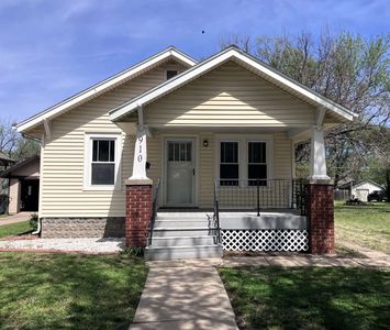 910 E 7th St, Newton, KS, 67114