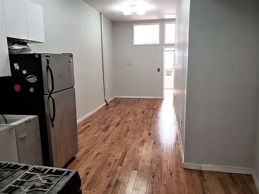 Rented by The Hamilton Group | media 22