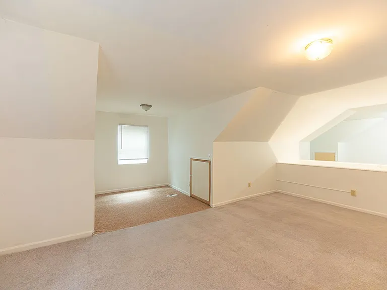 4916 Gold Crest Dr — Photo 37