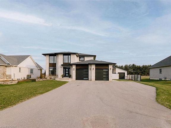 2nd image of 8476 Imperial Rd