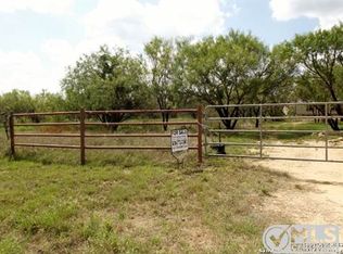 920 Box House Rd #1, Lytle, TX 78052