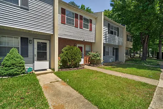 11 Betty Lee Pl — Photo 3