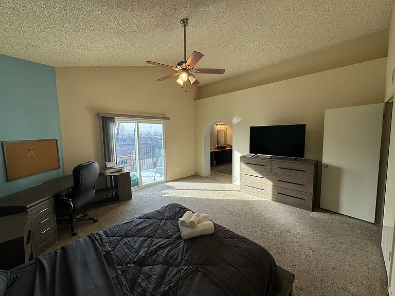 3728 N Copenhagen Dr — Photo 57