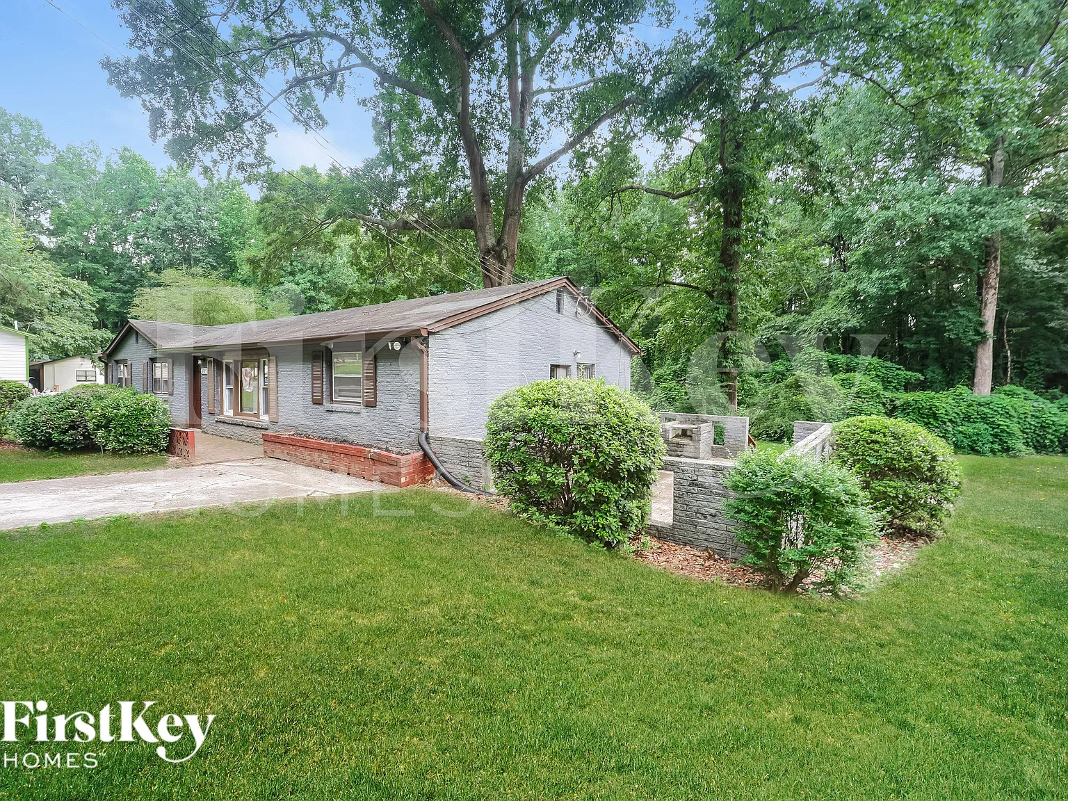 3 bed, 1.0 bath, 1368 sqft, $1,920 — Photo 3