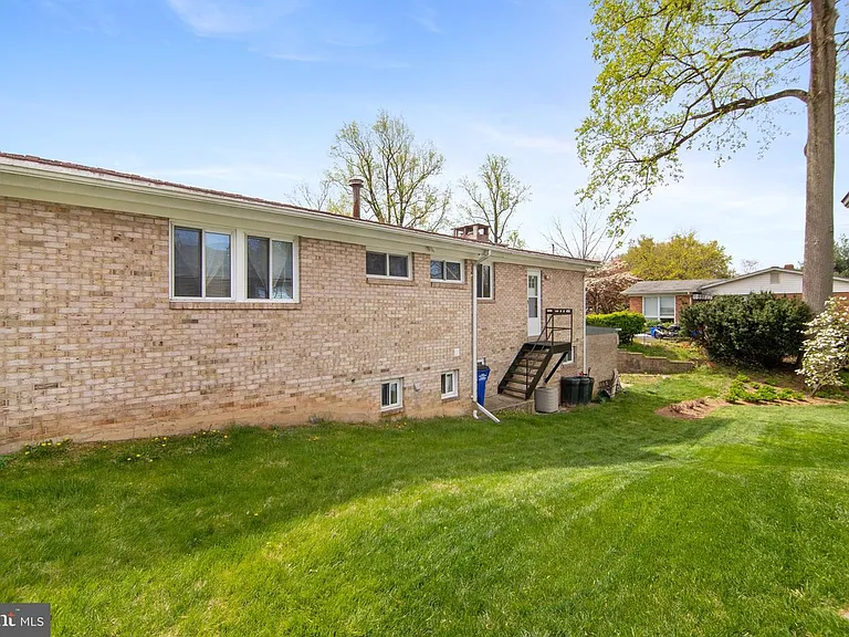 11308 Newport Mill Rd — Photo 4