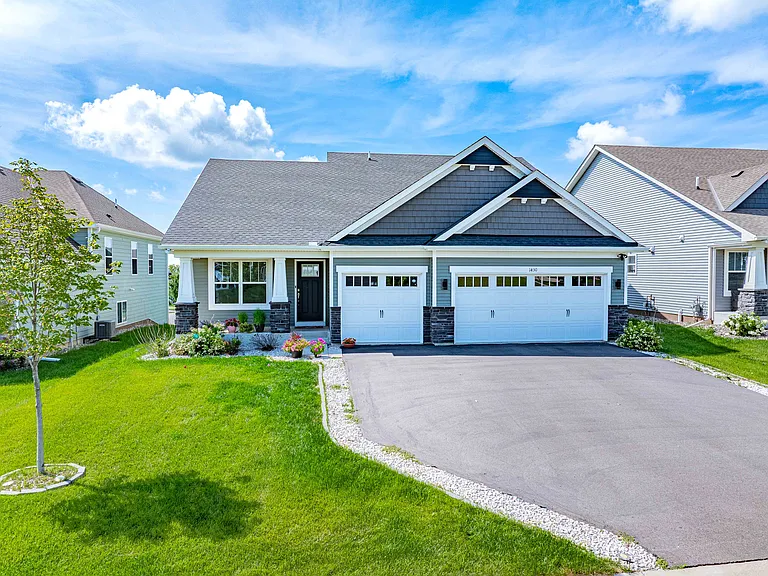 1430 Nutmeg Cir — Photo 49