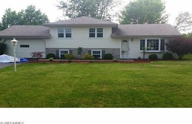 1st image of 3414 Darbyshire Dr