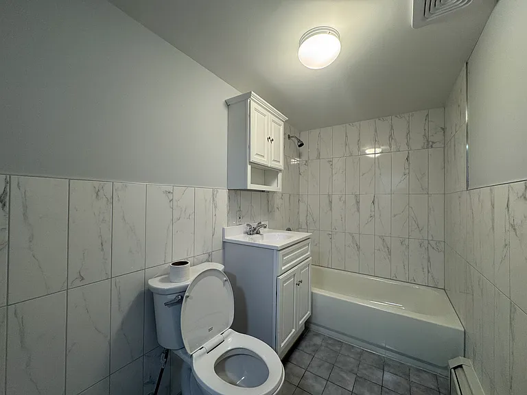 56-07 Clover Pl #3L — Photo 15