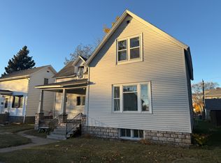 1604 Mary St #1, Marinette, WI 54143