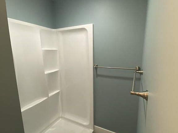5th image of 733 Bryant St APT 2B