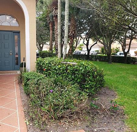 2nd image of 12439 Crystal Pointe Dr Unit 202