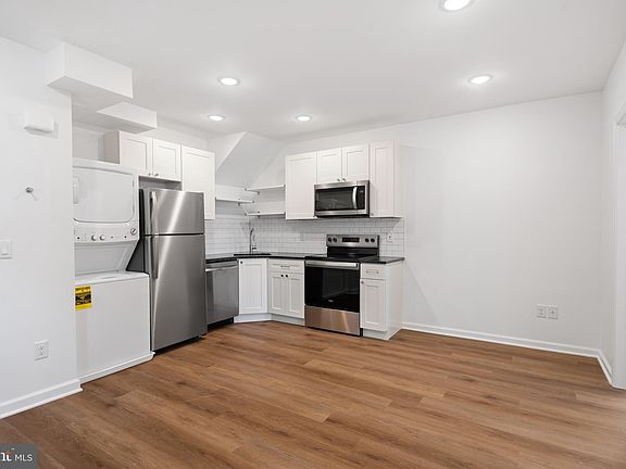 4th image of 6651 Blakemore St