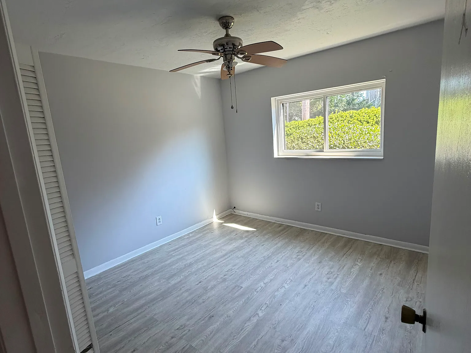2 bed, 864 sqft, $1,400 — Photo 3