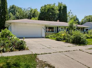 927 Redwood St, West Bend, WI 53095