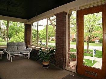 2nd image of 5842 N Nina Ave
